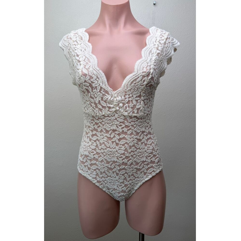 Zara Ivory Floral Lace V Neck Bodysuit Women M